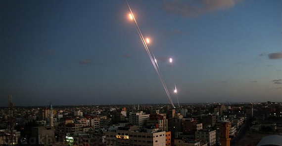 israel-hamas-berbalas-roket-gaza1